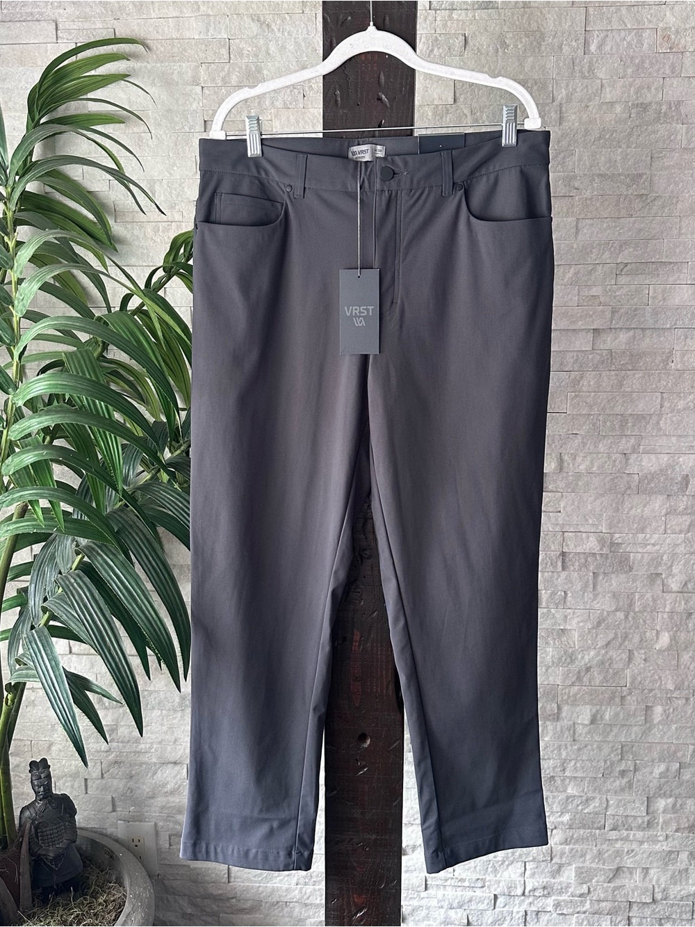 VRST Athletic Fit 5 Pocket Pants in Charcoal Gray Size 35” x 30” new with tags